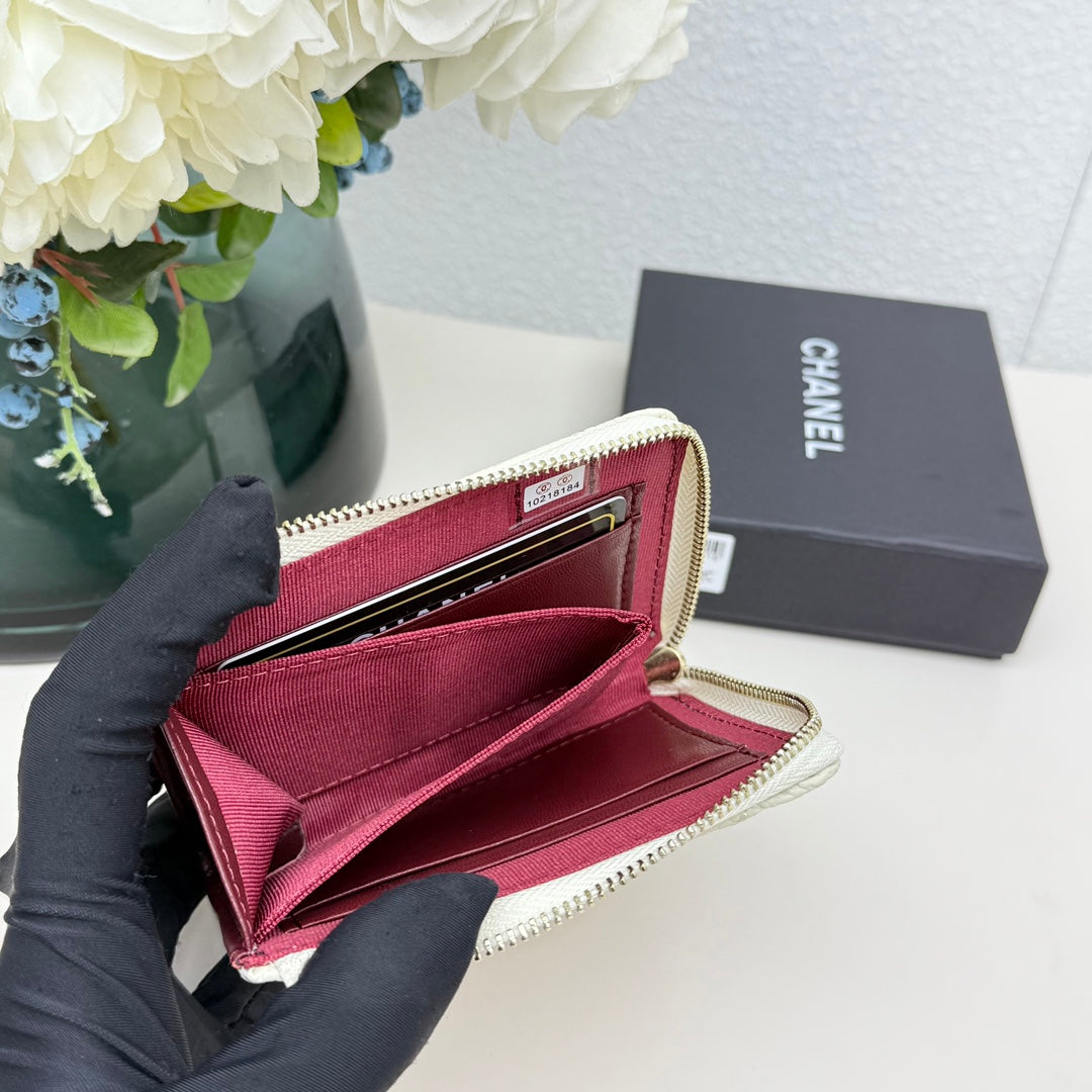 【シャネル】使いやすさ抜群！クラシック ジップ コインパース
