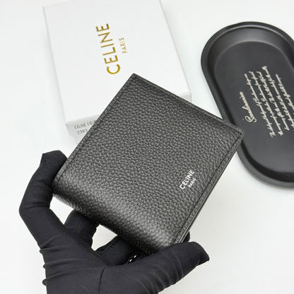 【セリーヌ】新作★バイフォールドウォレット3色関税送料無料