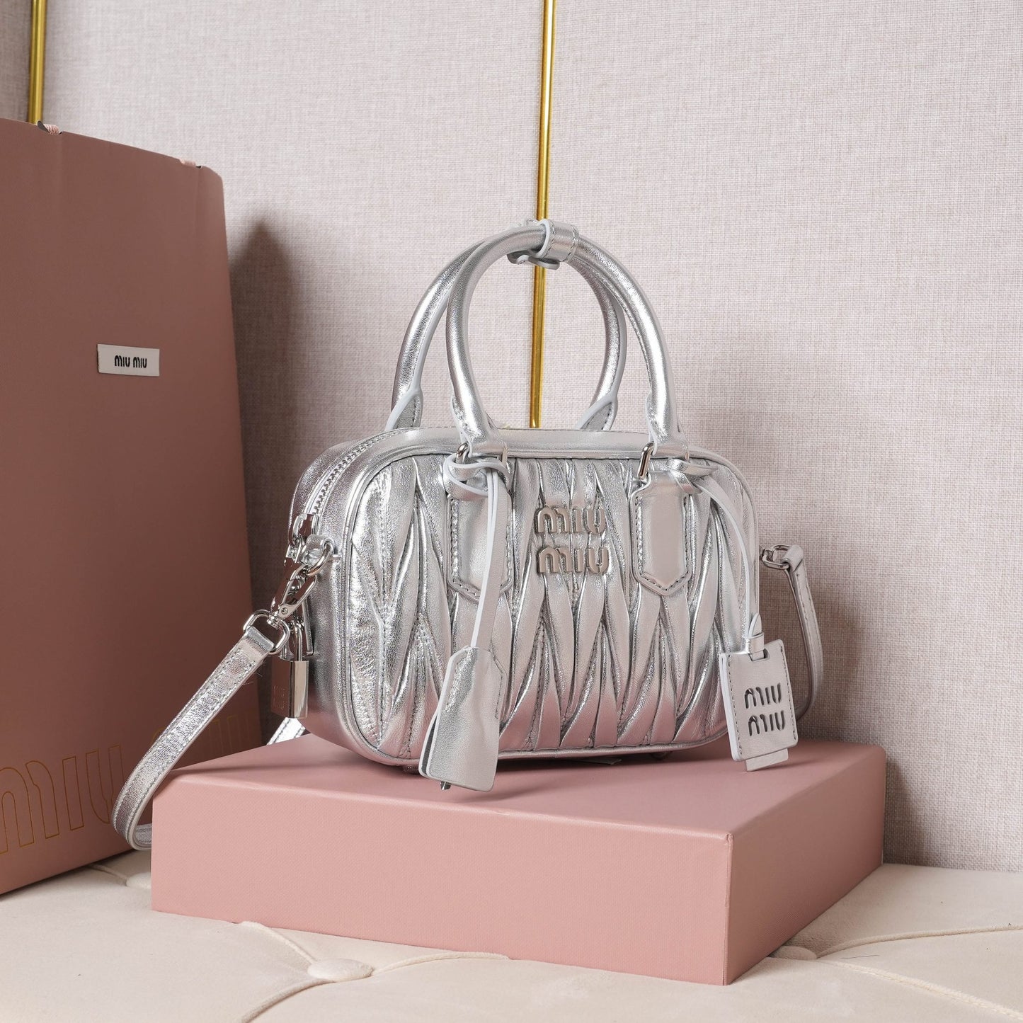 【ミュウミュウ】アルカディ マテラッセ レザー バッグ スモール 8色