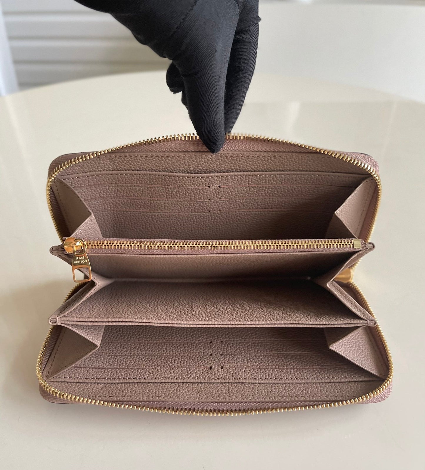 【ルイヴィトン】新作モノグラム・アンプラントウォレットZIPPY 5色M61864